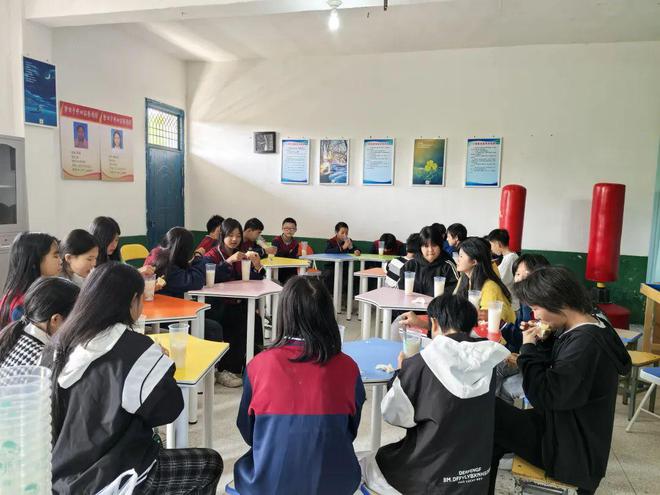 会妇联：聚三新“她”力量护“未”茁壮成长必一运动·(B-Sports)网站新联(图4)